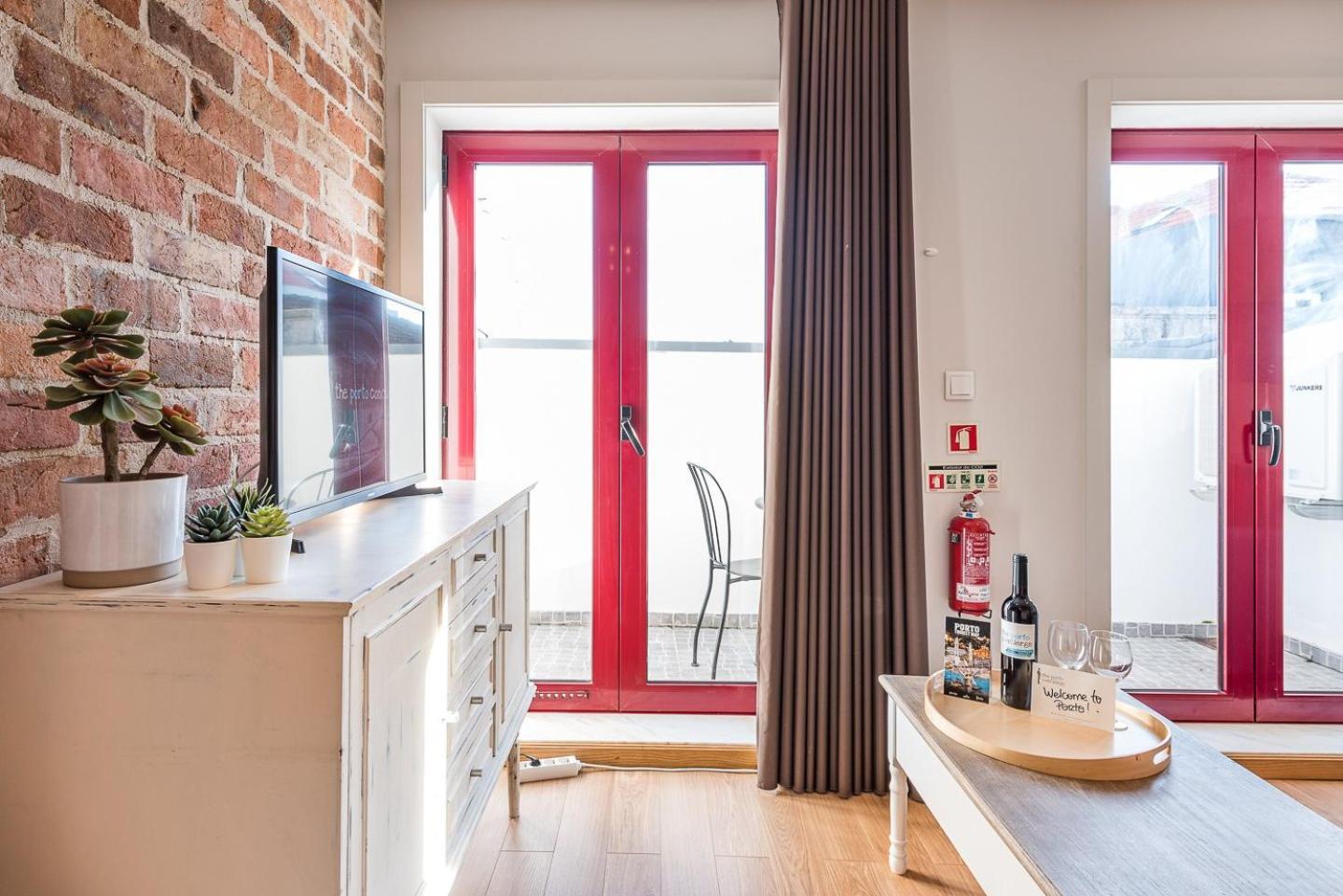 Guestready - Crayon Walls Apts Porto Eksteriør billede